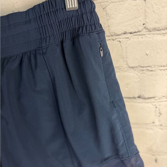 Lululemon BLUE Athletic Shorts with Lightweight Fabric and Scallop Hem Sz 10 - Picture 3 of 10